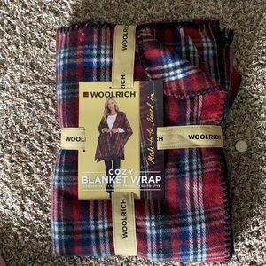 Woolrich- Cozy Blanket Wrap (women’s)